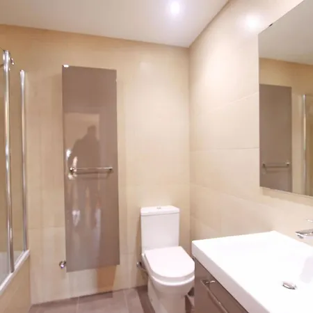 1100 - Front * 马尔韦利亚